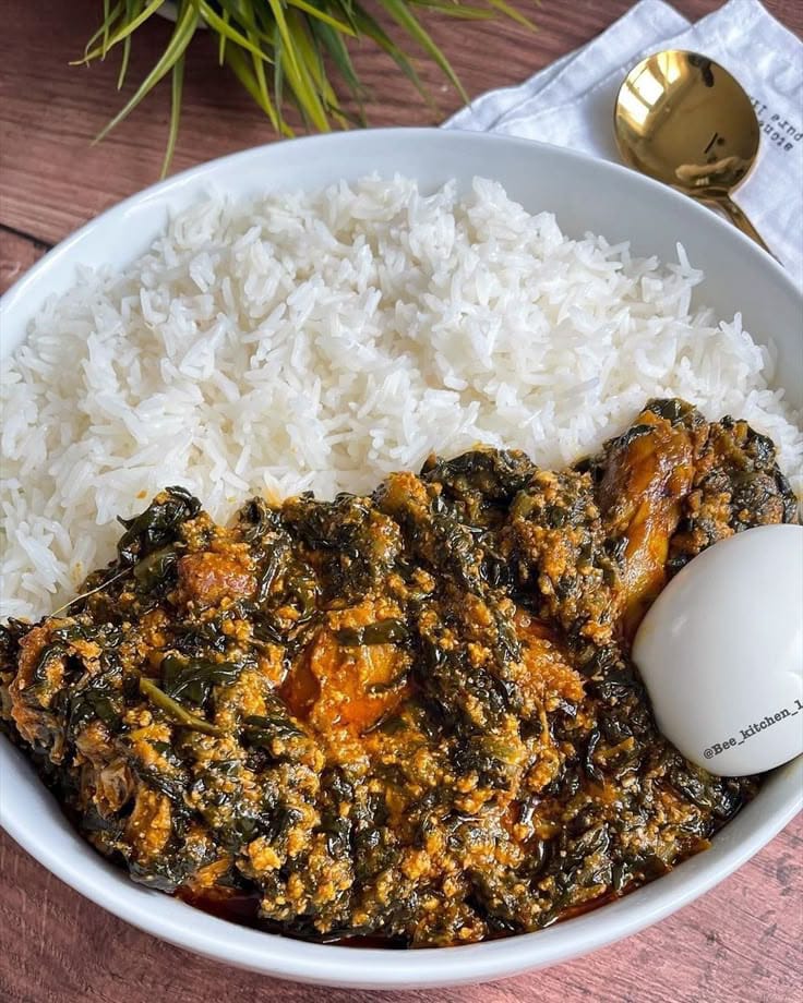 Kontomire and rice
